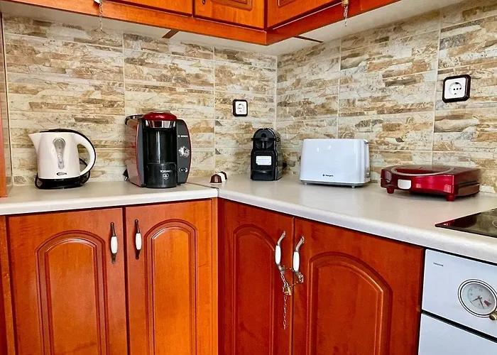 Mary's Archontiko Messaria (Santorini)