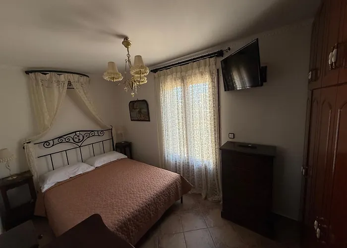 Holiday home Mary's Archontiko Messaria (Santorini)