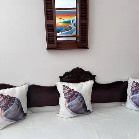 Mary's Archontiko بيت للعطل *